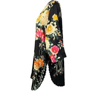 NWOT- Johnny was charlotte rose floral silk embroidered top size XS